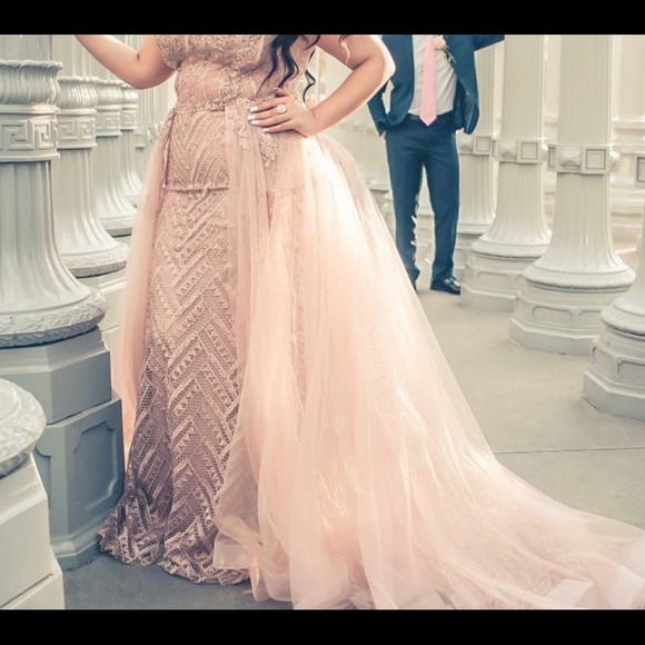 Gorgeous nude pink engagement dress a great deal - Picture 4 of 4